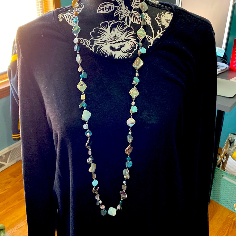 Vintage long necklace.